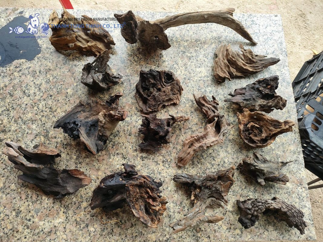 Custom sizing natural driftwood for retail needs