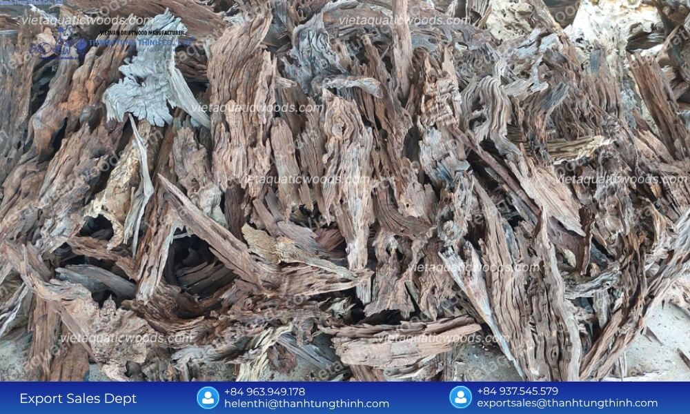 Global Sanda Driftwood Exporter: Safe Palletized Worldwide Delivery