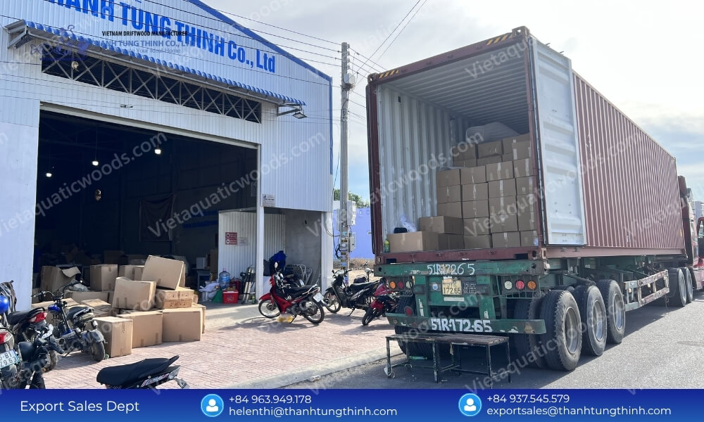 Full container load export operations at our facility highlighting our robust wooden pet house factory monthly production capacity