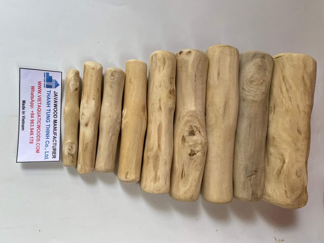 Coffee wood dog chews contain no caffeine or toxins