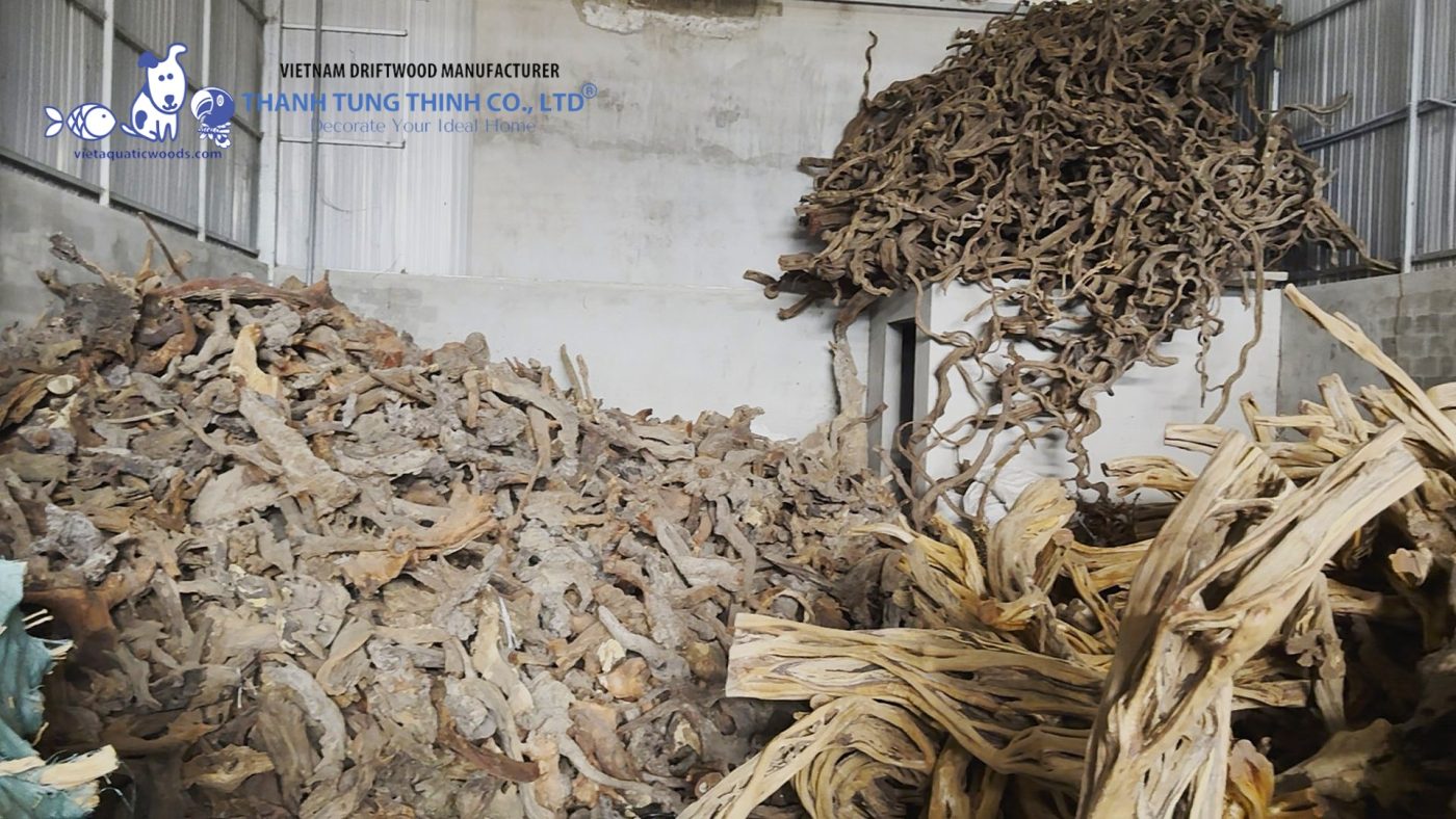 Order aquarium driftwood in bulk for better prices