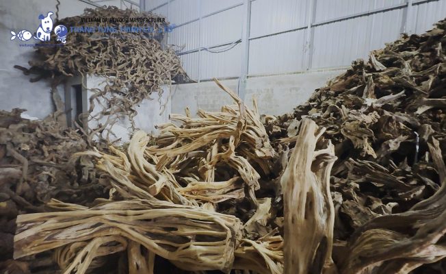 wholesale driftwood supplier