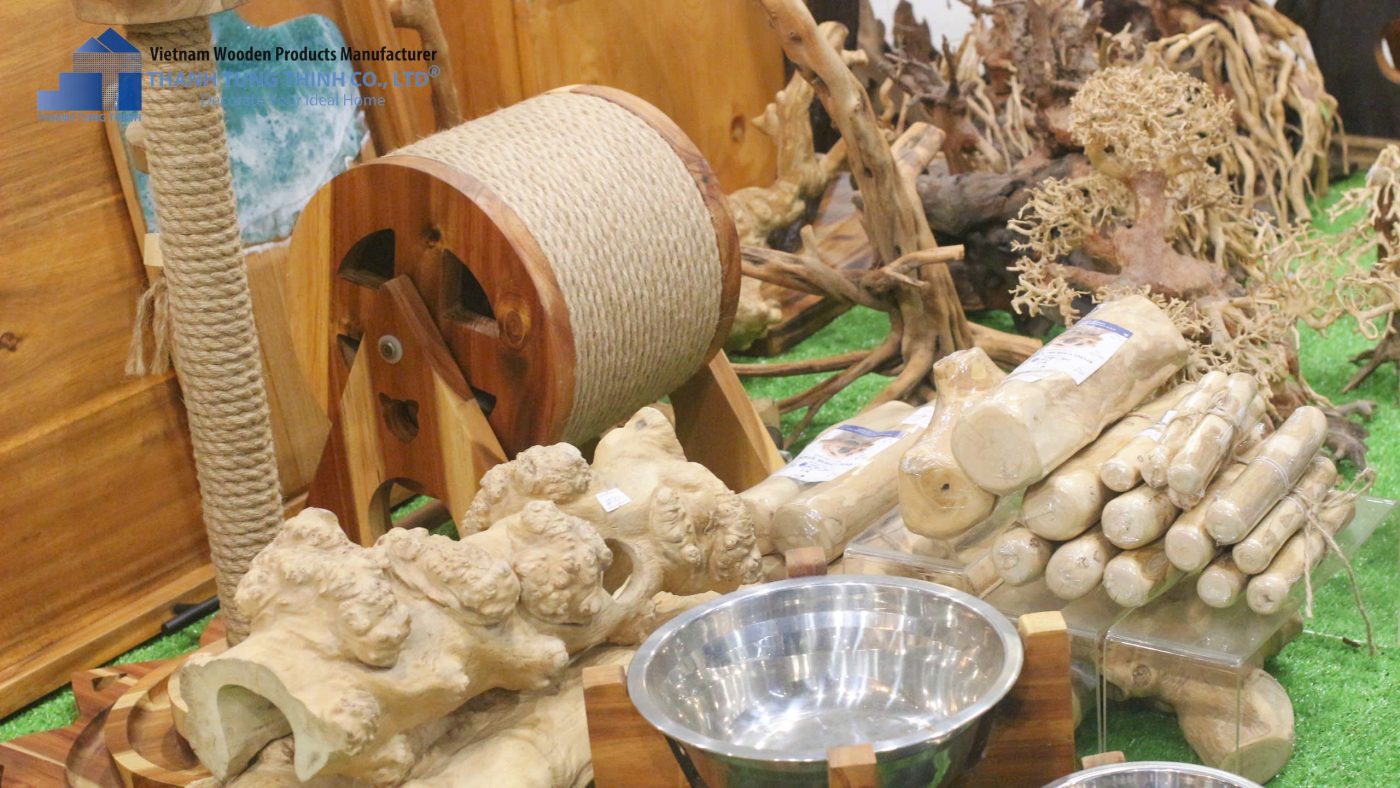 Coffee wood dog chews, cat scratchers, and reptile hideouts